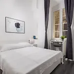 With Balcony Nest In 2 * Риека