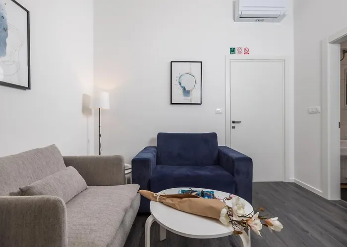 With Balcony Nest In 2 Lejlighed Rijeka